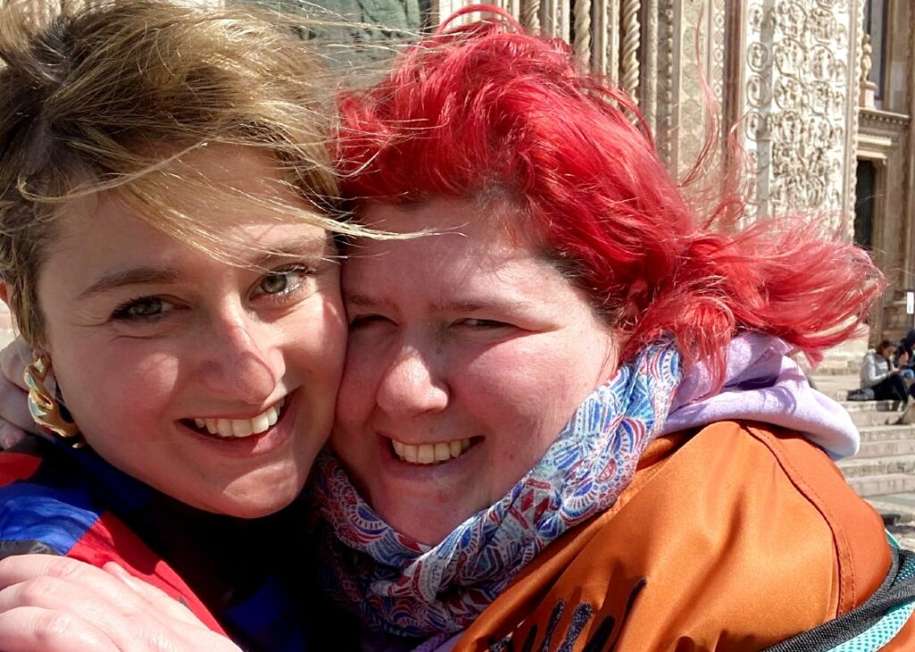 ''Mi vergognavo di lei'': Michela Giraud racconta com'è stato crescere insieme alla sorella con disturbo dello spettro autistico ''Mi vergognavo di lei'': Michela Giraud racconta com'è stato crescere insieme alla sorella con disturbo dello spettro autistico