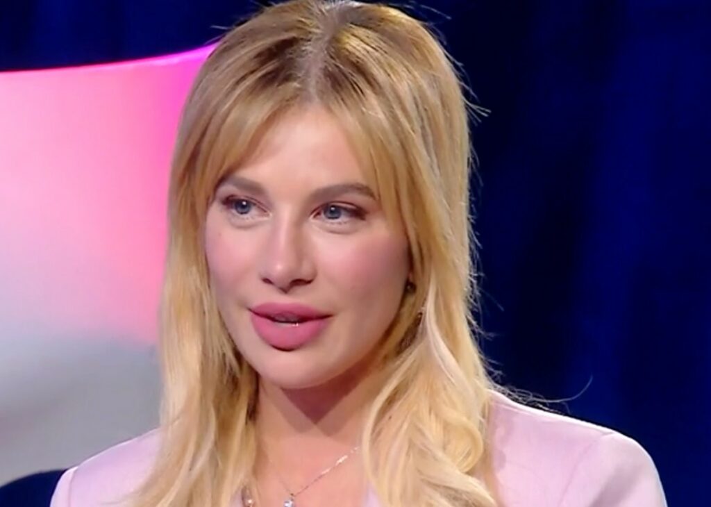 ''Ho fatto anni di psicanalisi per superare i tradimenti'': il marito 'fedifrago' e la sessualità 'incrinata', la confessione di Clizia Incorvaia ''Ho fatto anni di psicanalisi per superare i tradimenti'': il marito 'fedifrago' e la sessualità 'incrinata', la confessione di Clizia Incorvaia