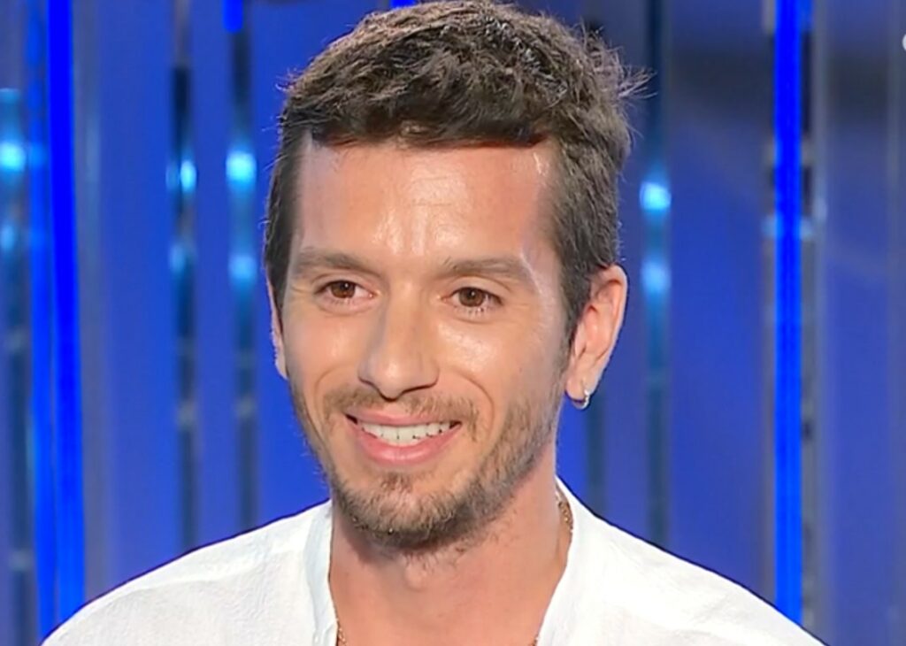 Il figlio 34enne di Toto Cutugno, nato da una relazione extra-coniugale, per la prima volta in tv: Nico Cutugno a Domenica In