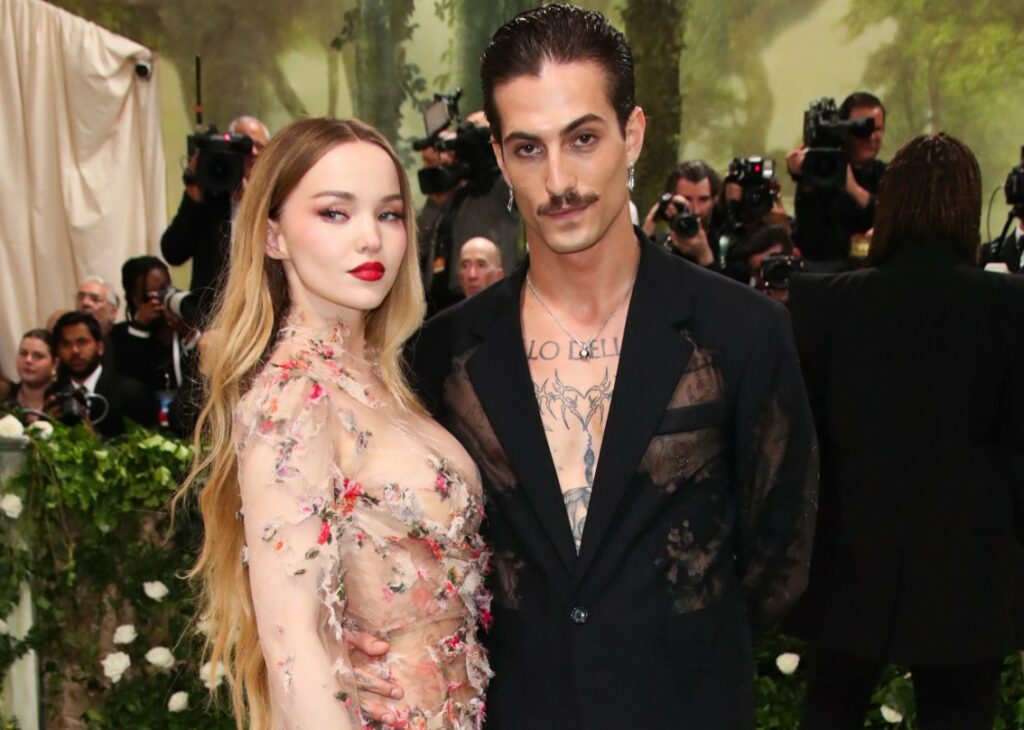 Damiano David dei Maneskin e la fidanzata Dove Cameron coppia super fashion al MET Gala di New York: foto Damiano David dei Maneskin e la fidanzata Dove Cameron coppia super fashion al MET Gala di New York: foto