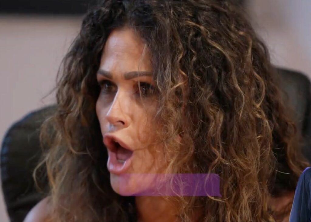 Samantha De Grenet vittima dello scherzo de 'Le Iene', dopo i messaggi hot a Pieraccioni sbotta Samantha De Grenet vittima dello scherzo de 'Le Iene', dopo i messaggi hot a Pieraccioni sbotta