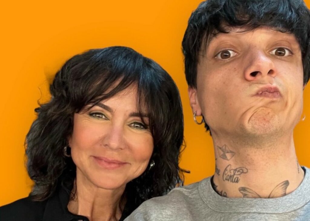 ''Jac è la figlia che mi mancava'': la mamma di Ultimo reagisce alla notizia che la fidanzata del figlio è incinta, le sue parole ''Jac è la figlia che mi mancava'': la mamma di Ultimo reagisce alla notizia che la fidanzata del figlio è incinta, le sue parole