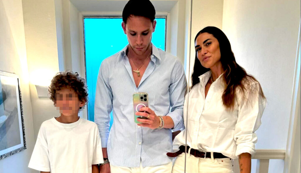 La foto che prova che Melissa Satta e Carlo Beretta fanno sul serio: primo selfie col figlio di lei Maddox