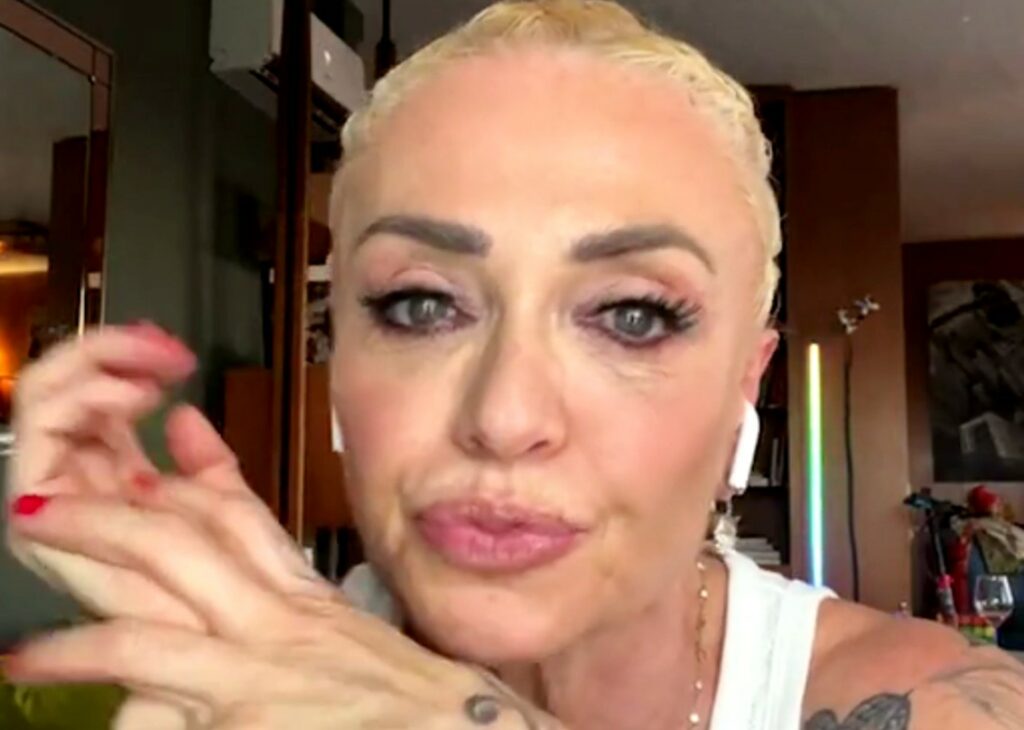 ''Ho perdonato, poi ho scoperto che lui ci era ricascato'': Paola Barale parla di tradimenti e di sesso fuori dalle relazioni