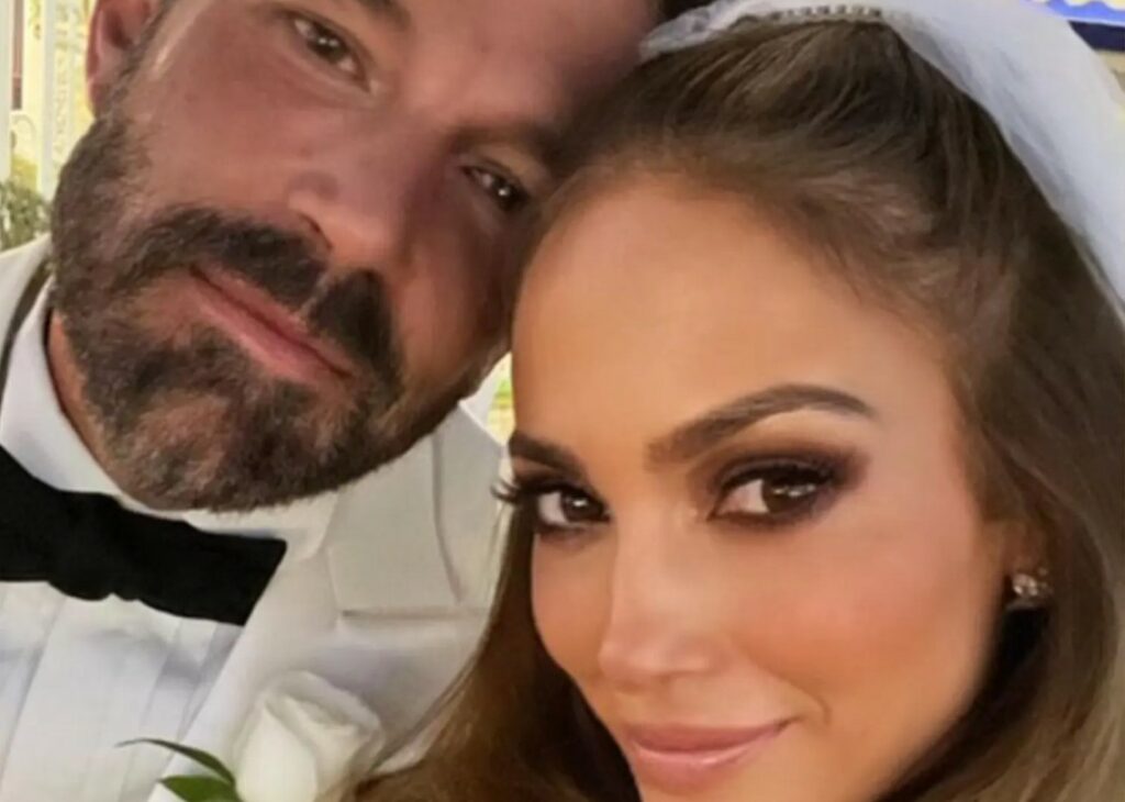 Incredibile ma vero! Jennifer Lopez ha chiesto finalmente il divorzio da Ben Affleck: tutto quello che sappiamo Incredibile ma vero! Jennifer Lopez ha chiesto finalmente il divorzio da Ben Affleck: tutto quello che sappiamo