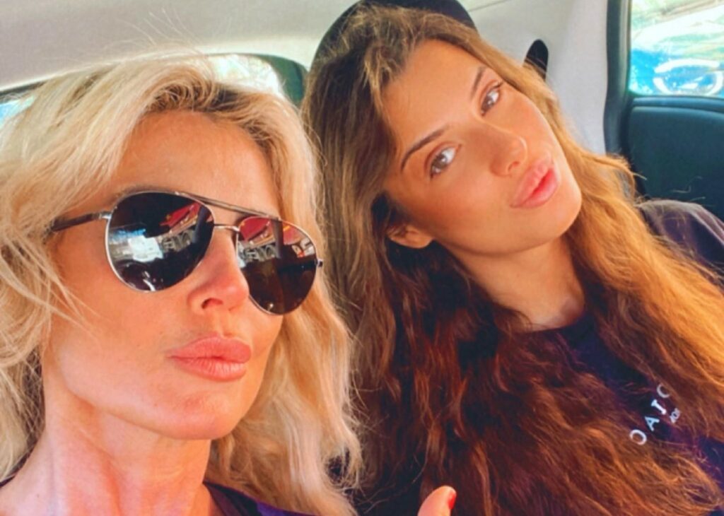 ''Col padre di mia figlia rapporti inesistenti, non siamo mai andati d'accordo'': Nathalie Caldonazzo rivela la difficile situazione familiare ''Col padre di mia figlia rapporti inesistenti, non siamo mai andati d'accordo'': Nathalie Caldonazzo rivela la difficile situazione familiare