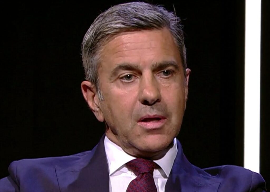 ''Achille non potrà mai dire che non sono stato presente'': Billy Costacurta rompe il silenzio dopo il polverone alzato dal figlio 19enne ''Achille non potrà mai dire che non sono stato presente'': Billy Costacurta rompe il silenzio dopo il polverone alzato dal figlio 19enne