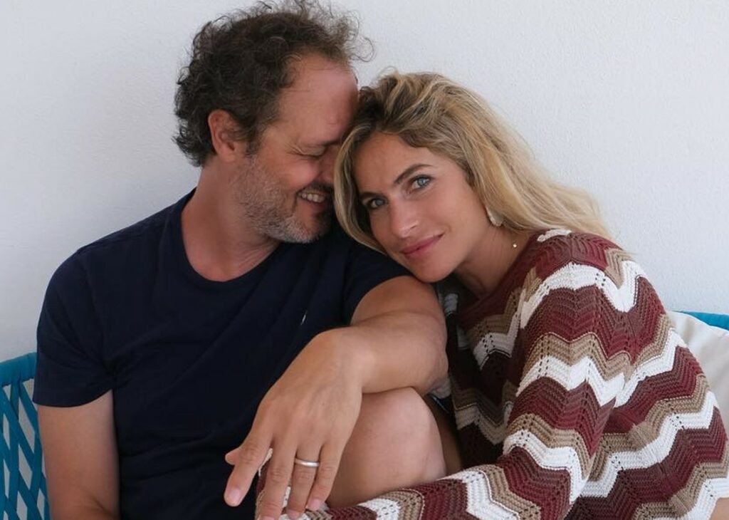 ''Fabio è rispettoso e accudente'': Eleonora Pedron loda le qualità del fidanzato Troiano e parla anche di nozze e figli con lui ''Fabio è rispettoso e accudente'': Eleonora Pedron loda le qualità del fidanzato Troiano e parla anche di nozze e figli con lui