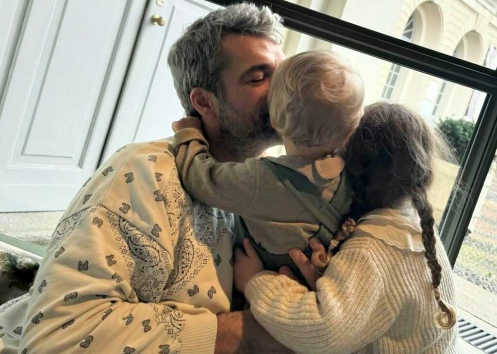 ''Mi prenderei un anno sabbatico per i miei figli, ma c'è ancora il mutuo da pagare'': Luca Argentero rivela che se potesse farebbe solo il papà