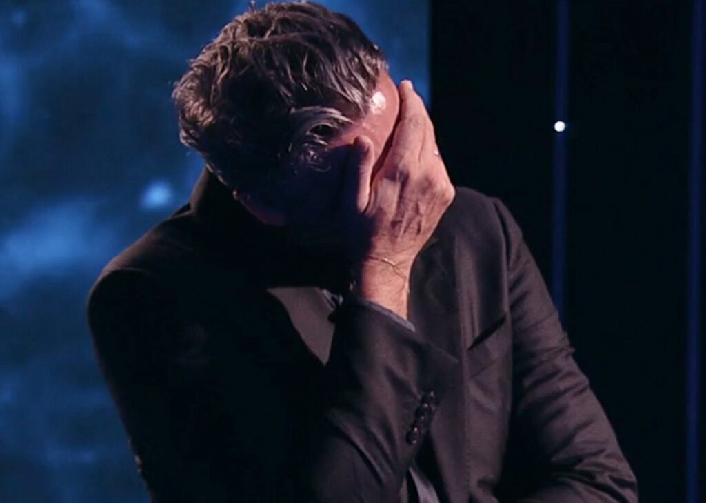 ''Le dissi della bisessualità a 19 anni, la prima reazione fu di choc'': Luca Calvani ricorda in lacrime al GF l'adorata mamma ''Le dissi della bisessualità a 19 anni, la prima reazione fu di choc'': Luca Calvani ricorda in lacrime al GF l'adorata mamma