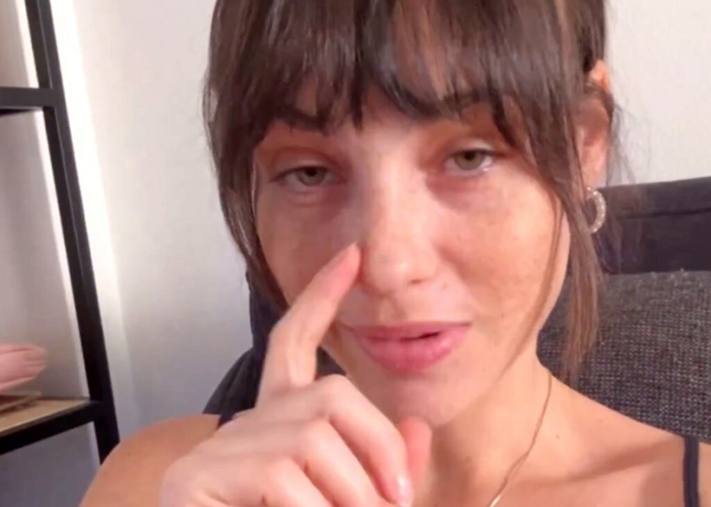 ''Seno di marmo, teso e dolorante, ho avuto momento di crisi'': Rosalinda Cannavò racconta i problemi con l'allattamento dopo il parto