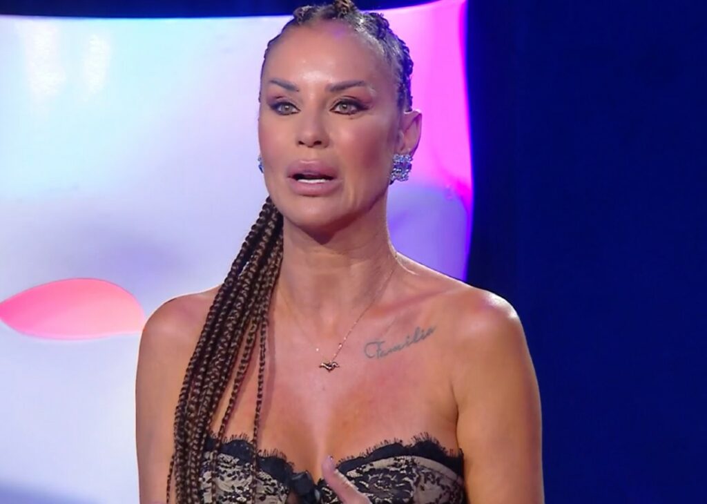 ''Non mi potrei mai mettere con uno che ha l'età di mia figlia'': Antonella Mosetti torna a parlare dei gossip col figlio di Bettarini