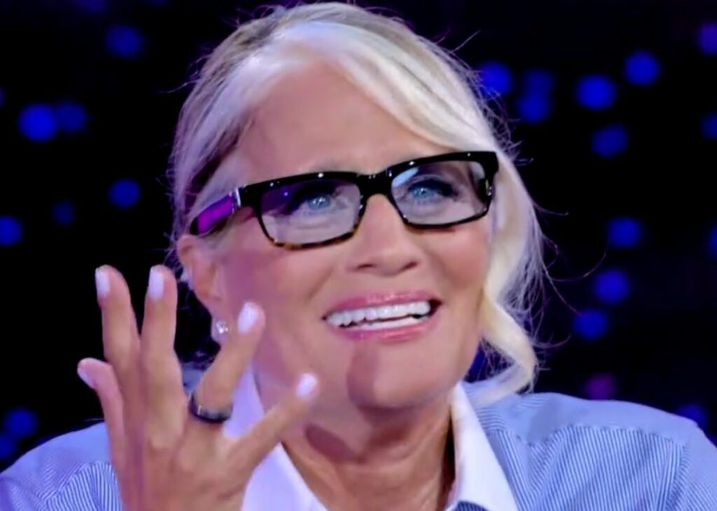 ''Sono veramente felice di diventare nonna'': Heather Parisi parla in tv del controverso rapporto con la figlia Jaqueline, incinta di Ultimo ''Sono veramente felice di diventare nonna'': Heather Parisi parla in tv del controverso rapporto con la figlia Jaqueline, incinta di Ultimo