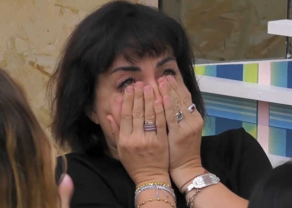 ''Ha sofferto perché lo facevo tribolare'': Pamela Petrarolo si commuove parlando del compagno Giovanni, padre di sua figlia ''Ha sofferto perché lo facevo tribolare'': Pamela Petrarolo si commuove parlando del compagno Giovanni, padre di sua figlia