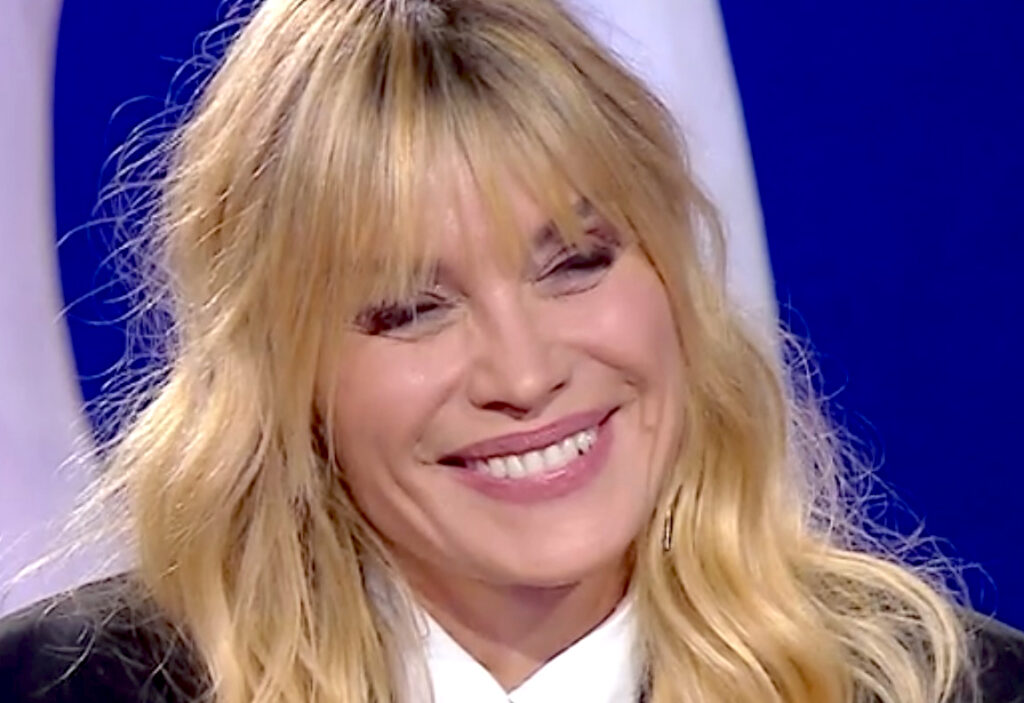 ''Ho incontrato un uomo con cui vivo una bella relazione'': Elenoire Casalegno svela di avere un nuovo amore, ecco chi sarebbe ''Ho incontrato un uomo con cui vivo una bella relazione'': Elenoire Casalegno svela di avere un nuovo amore, ecco chi sarebbe