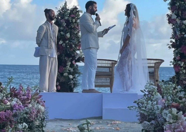 Le nozze romantiche in Africa di Brigitta Cazzato la figlia di Loredana Lecciso Le nozze romantiche in Africa di Brigitta Cazzato la figlia di Loredana Lecciso