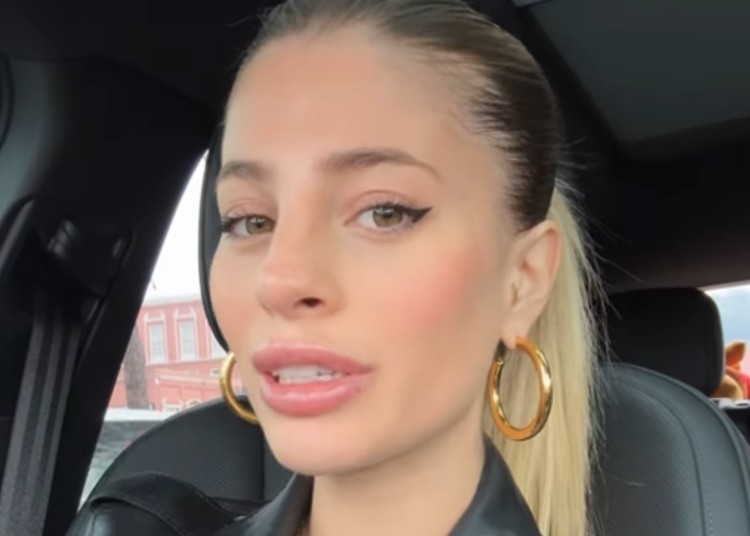 Chiara Nasti 'disperata' perché non trova gli stivali Ugg per bambino