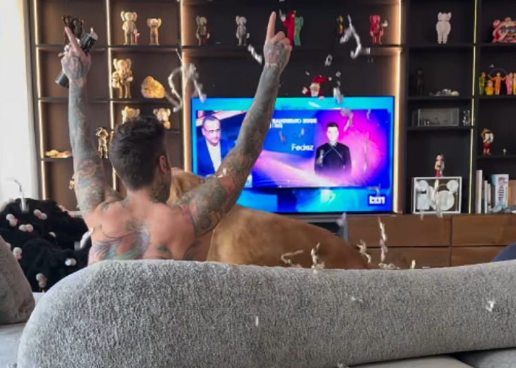 La reazione di Fedez all'annuncio dei big in gara a Sanremo