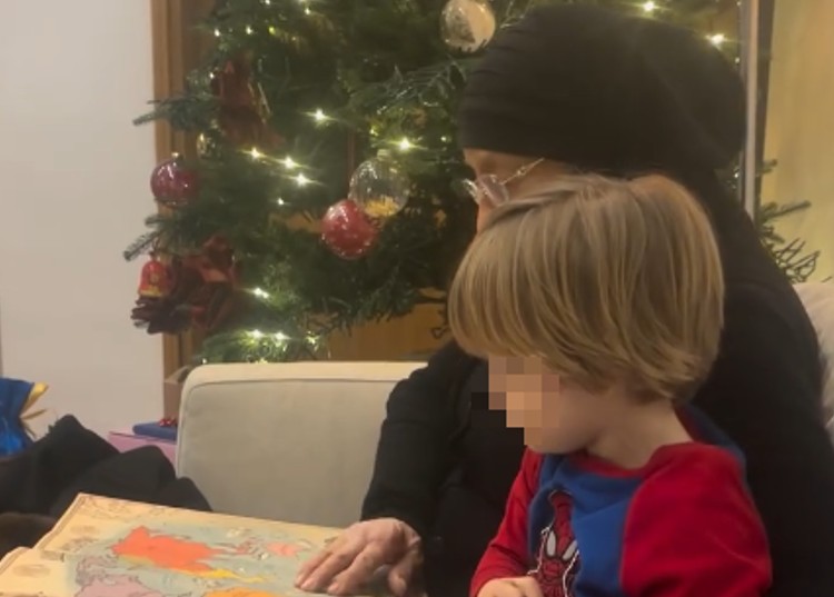 Eleonora Giorgi adora trascorrere il tempo con il suo nipotino Gabriele Eleonora Giorgi adora trascorrere il tempo con il suo nipotino Gabriele