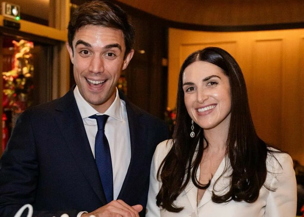 La nuora di Ezio Greggio spiega perché le nozze a Monte Carlo sono state super intime: ''C'erano solo parenti e amici strettissimi'' La nuora di Ezio Greggio spiega perché le nozze a Monte Carlo sono state super intime: ''C'erano solo parenti e amici strettissimi''