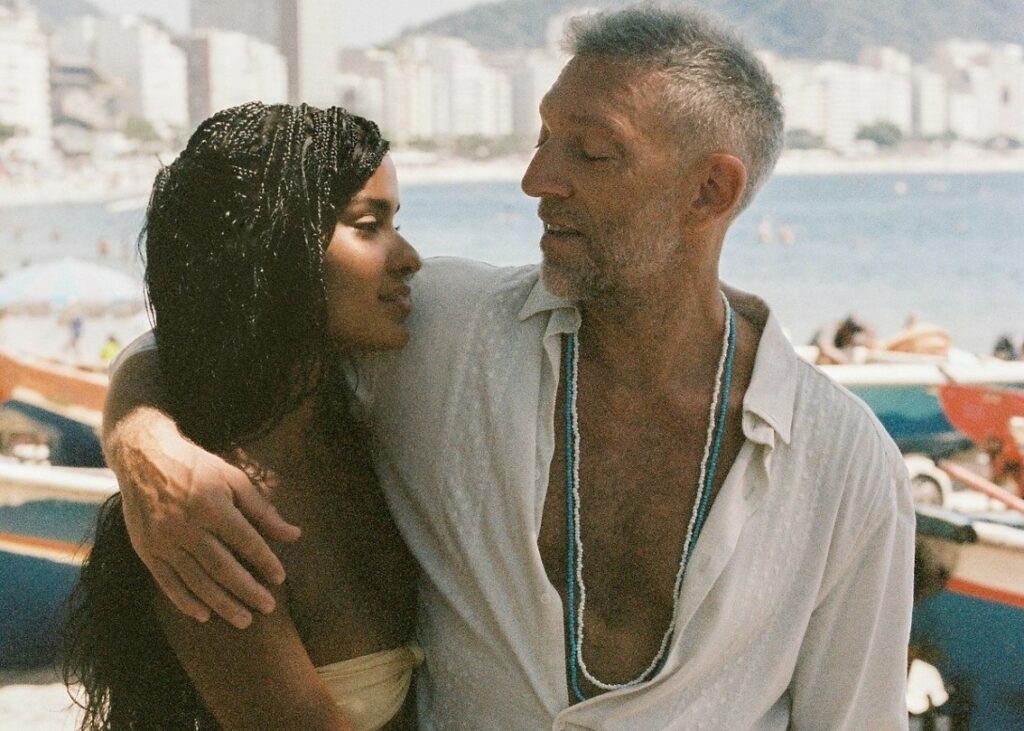 Vincent Cassel, padre delle figlie della Bellucci, ha avuto il quarto figlio a 58 anni: la fidanzata 29enne Narah Baptista ha partorito Vincent Cassel, padre delle figlie della Bellucci, ha avuto il quarto figlio a 58 anni: la fidanzata 29enne Narah Baptista ha partorito