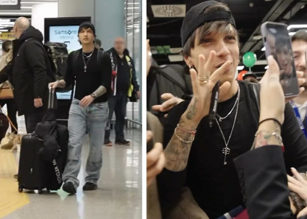 Il cantante Ultimo torna a Roma dopo 4 mesi a New York dove è nato suo figlio Enea, accolto da una folla di fan: guarda