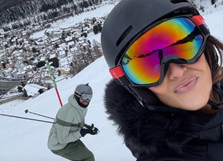 Giorgia Palmas e Filippo Magnini in settimana bianca a Saint Moritz
