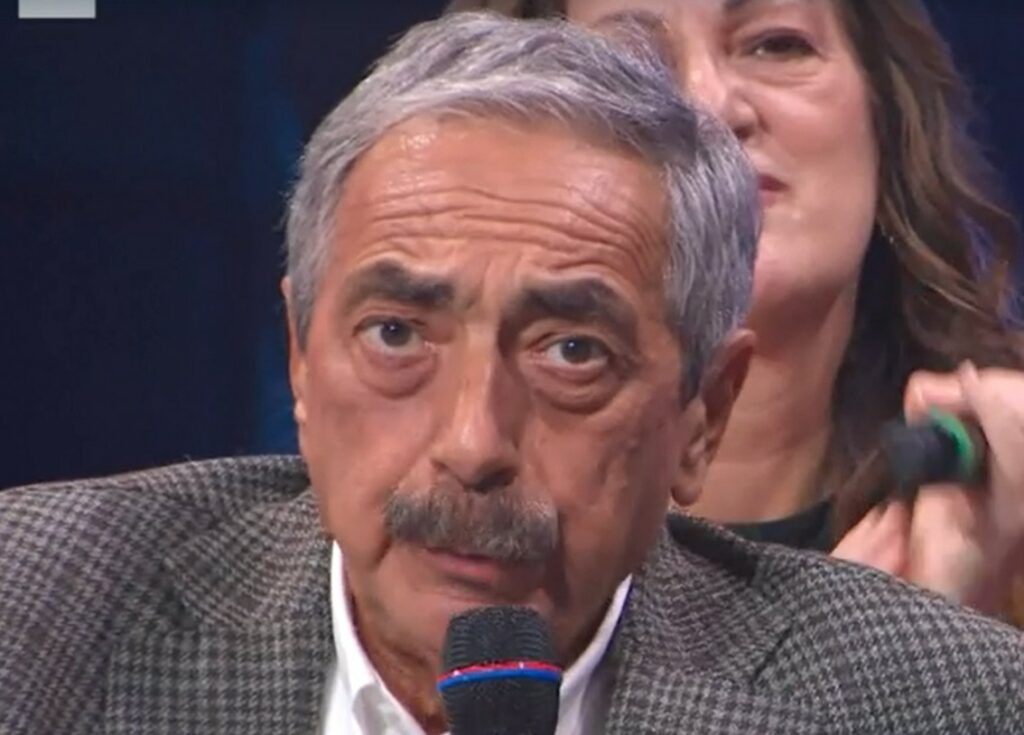 ''Tale Selvaggia Lucarelli lo dici a tua sorella'': la scrittrice attacca Marino Bartoletti, è botta e risposta a distanza ''Tale Selvaggia Lucarelli lo dici a tua sorella'': la scrittrice attacca Marino Bartoletti, è botta e risposta a distanza