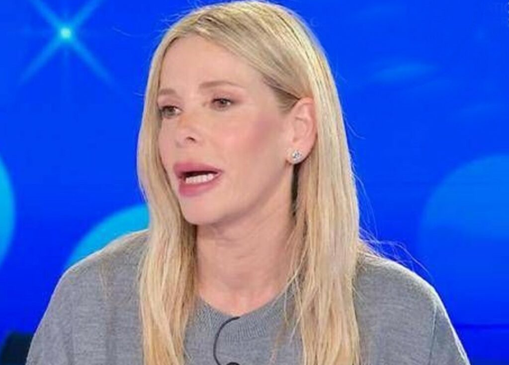 ''Non sono suora ma cerco di stare da sola'': Alessia Marcuzzi spiega perché per la prima volta non è sposata né fidanzata ''Non sono suora ma cerco di stare da sola'': Alessia Marcuzzi spiega perché per la prima volta non è sposata né fidanzata