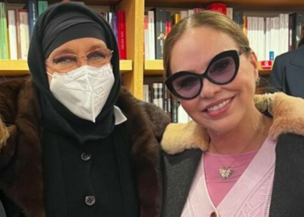 Dopo la morte di Eleonora Giorgi parla la ''rivale'' Ornella Muti: ''Tutto finto, ci volevamo bene, non mi pare vero'' Dopo la morte di Eleonora Giorgi parla la ''rivale'' Ornella Muti: ''Tutto finto, ci volevamo bene, non mi pare vero''