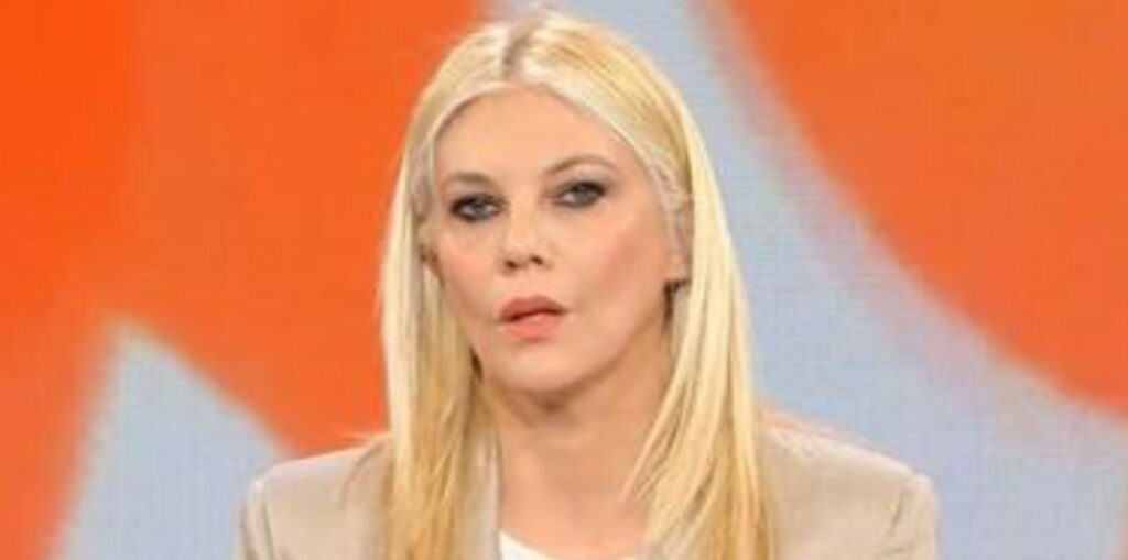 Eleonora Daniele e l’annuncio in diretta della morte del papa: ''Sono ancora spaesata'' Eleonora Daniele e l’annuncio in diretta della morte del papa: ''Sono ancora spaesata''