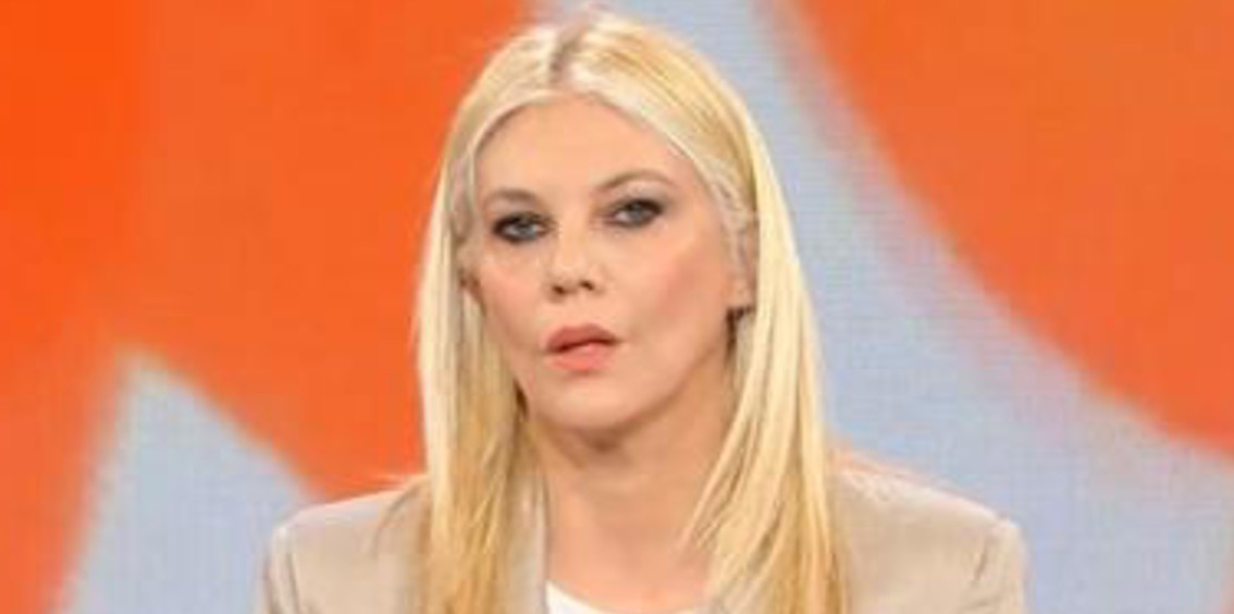 Eleonora Daniele e l’annuncio in diretta della morte del papa: ''Sono ancora spaesata'' - Gossip.it | News sul Gossip e VIP