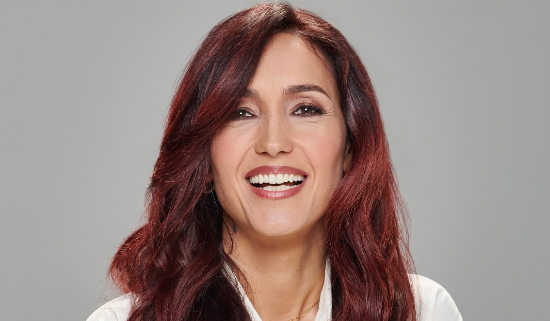 ''Da tempo volevo provare un nuovo colore'': Caterina Balivo svela il suo nuovo look con i capelli ''rosso cherry'' - Gossip.it | News sul Gossip e VIP