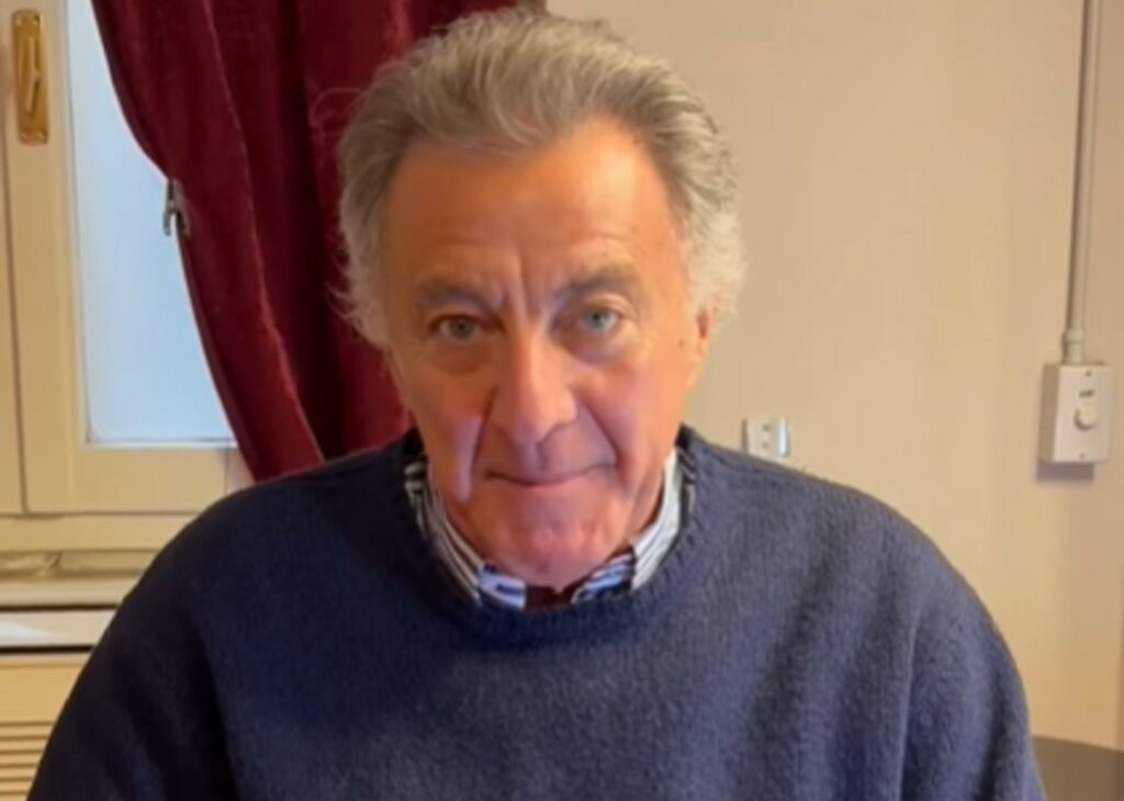 ''Non mi perdonerò di aver lasciato mia moglie incinta di 3 mesi'': Luca Barbareschi ammette di aver fatto una cosa terribile