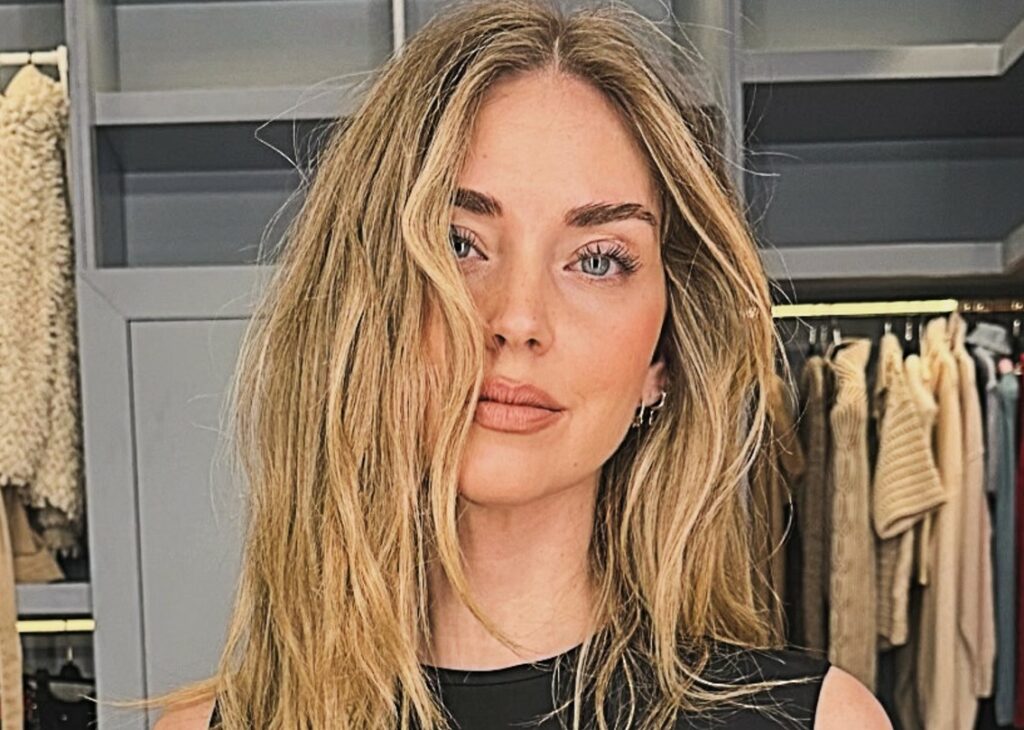 Chiara Ferragni e Giovanni Tronchetti Provera si sono lasciati? Il gossip: ''La madre di lui pronta a sbocciare champagne'' Chiara Ferragni e Giovanni Tronchetti Provera si sono lasciati? Il gossip: ''La madre di lui pronta a sbocciare champagne''