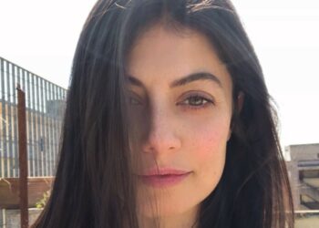 ''Commenti offensivi'': Alessandra Mastronardi replica alle critiche per l'assenza al funerale dell'ex collega Antonello Fassari