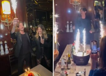 Francesco Oppini festeggia 43 anni con una cena tra amici: baci con la fidanzata Francesca e balli scatenati sulle sedie, guarda