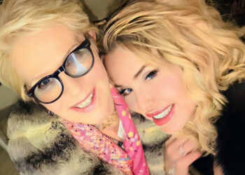 ''Mi ha detto cose irripetibili'': Valeria Marini per la prima volta racconta di più sulla rottura con la madre Gianna