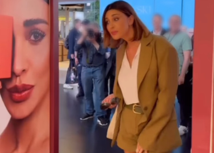 Belen Rodriguez arriva a Roma per presentare la sua linea makeup Belen Rodriguez arriva a Roma per presentare la sua linea makeup