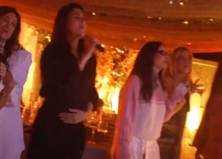 Cecilia Rodriguez e Giulia De Lellis in dolce attesa in Puglia