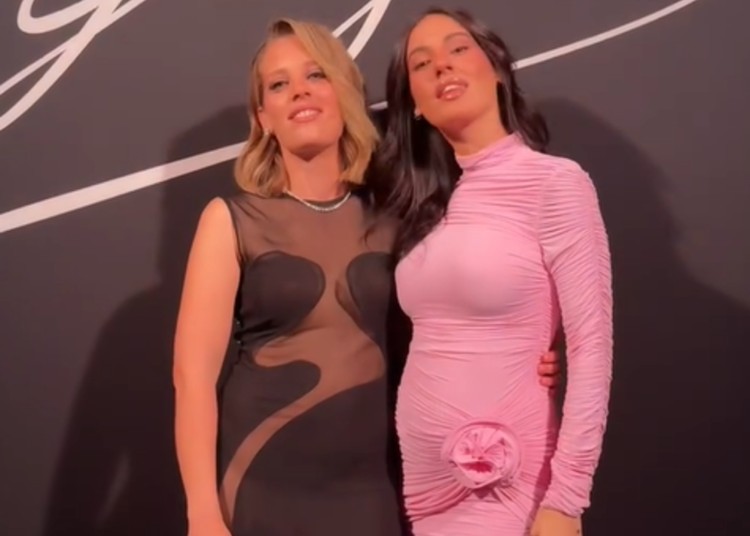 Giulia De Lellis con il pancione sul red carpet