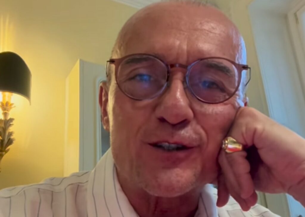 ''Ho tagliato i ponti, tanto da essere considerato ingrato'': Alfonso Signorini prende le distanze dal gossip, vorrebbe fare il divulgatore culturale