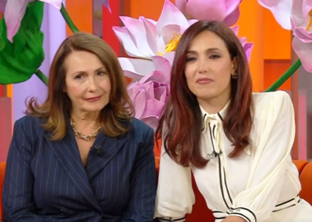 La mamma di Caterina Balivo per la prima volta in tv con lei, la mette un po' in imbarazzo: ''Sei sempre stata una figlia splendida''