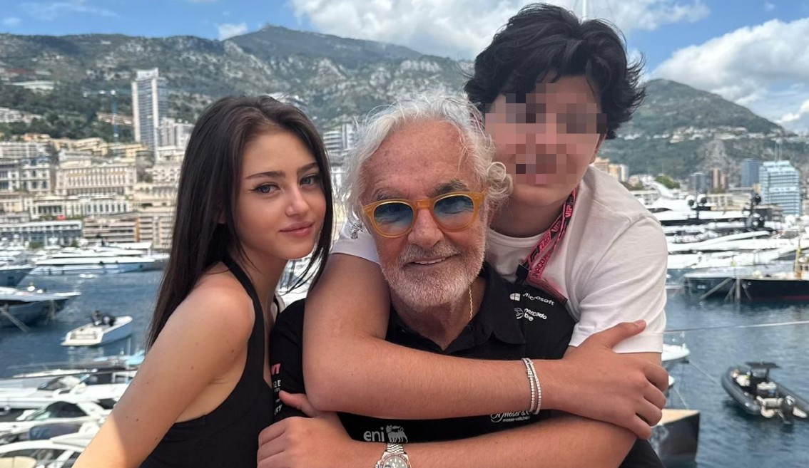 Flavio Briatore riunisce entrambi i figli Nathan Falco e Leni, avuta da Heidi Klum, per il weekend monegasco: guarda - Gossip.it | News sul Gossip e VIP