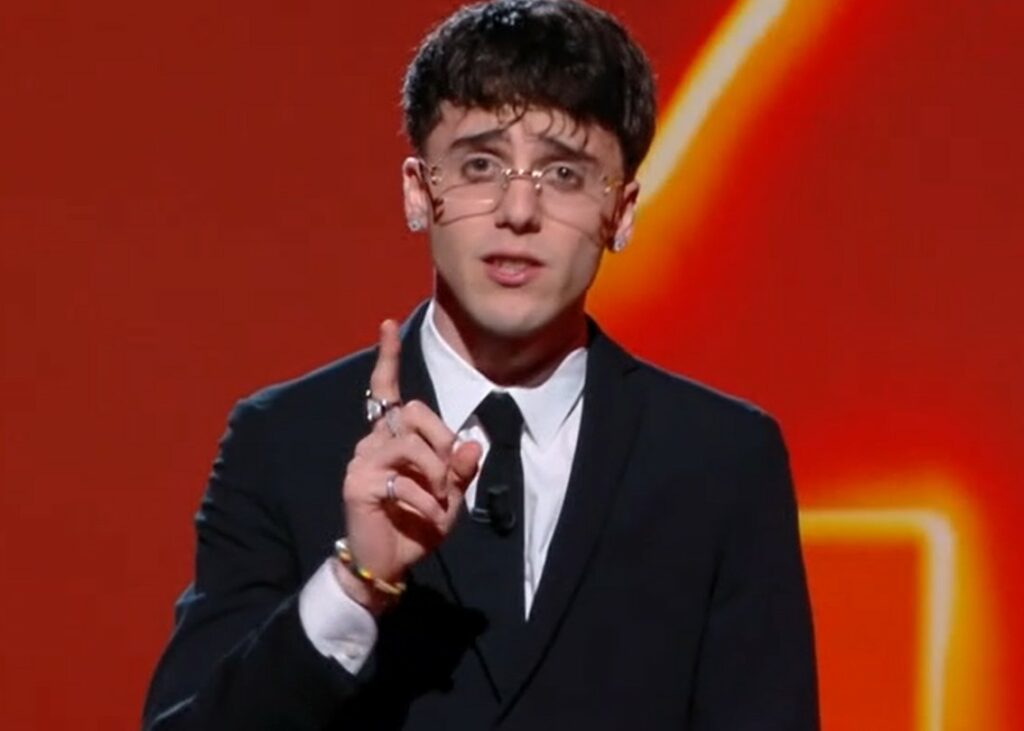 ''L'invidia sociale diventa più forte del merito'': Luca D'Alessio, figlio di Gigi, si sente vittima di pregiudizi per il cognome che porta ''L'invidia sociale diventa più forte del merito'': Luca D'Alessio, figlio di Gigi, si sente vittima di pregiudizi per il cognome che porta