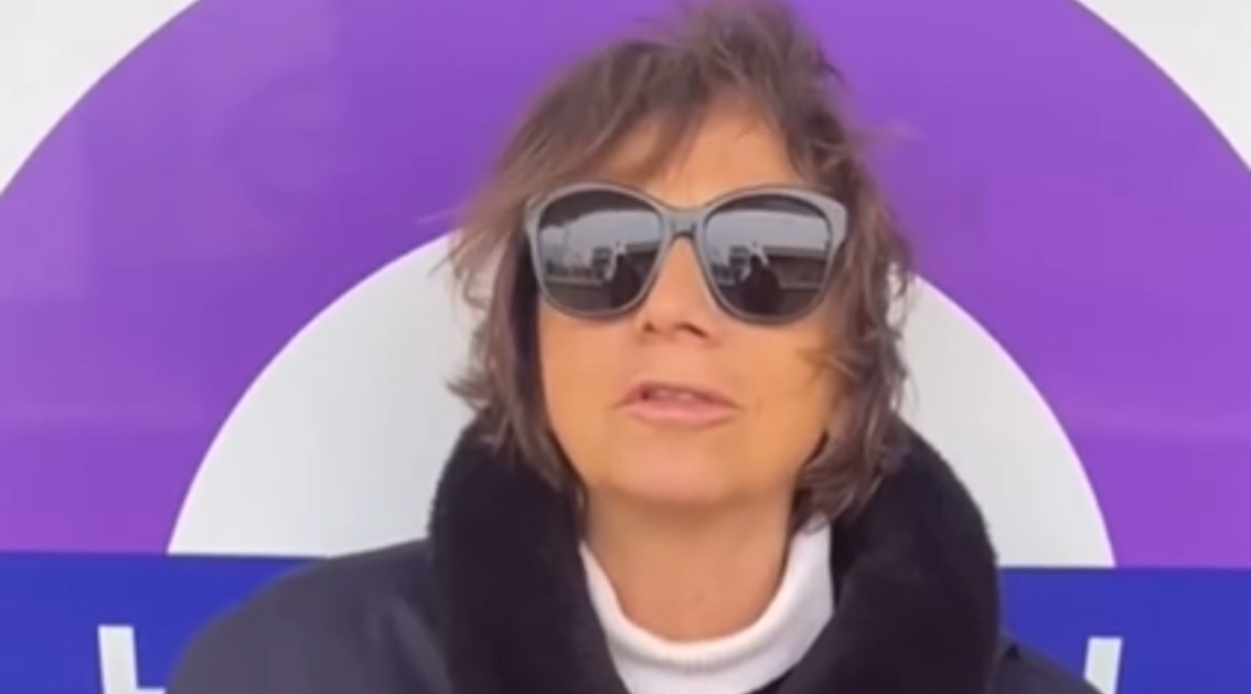 Gianna Nanni ha lasciato Londra ed è tornata a vivere in Italia con la figlia: ''Un papà le ha dato la vita ma non è presente'' - Gossip.it | News sul Gossip e VIP