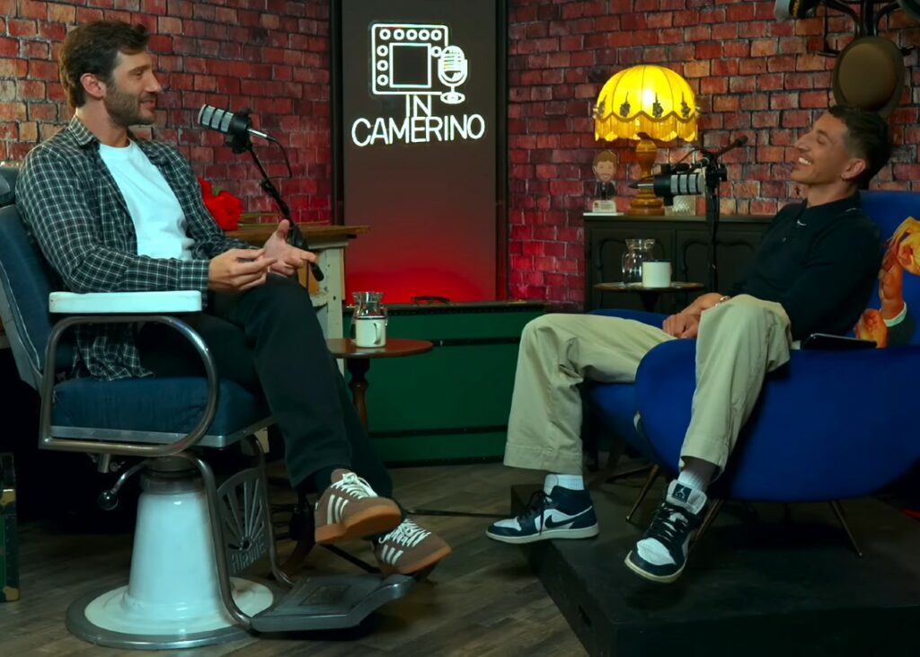 Stefano De Martino fa ufficialmente pace con l'ex miglior amico Marcello Sacchetta dopo anni di gelo: primo ospite del suo nuovo podcast, guarda Stefano De Martino fa ufficialmente pace con l'ex miglior amico Marcello Sacchetta dopo anni di gelo: primo ospite del suo nuovo podcast, guarda