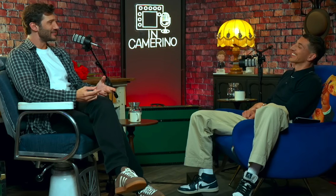 Stefano De Martino fa ufficialmente pace con l'ex miglior amico Marcello Sacchetta dopo anni di gelo: primo ospite del suo nuovo podcast, guarda - Gossip.it | News sul Gossip e VIP