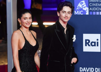 Timothée Chalamet e Kylie Jenner scelgono l’Italia per il primo red carpet insieme in assoluto: le foto a Roma