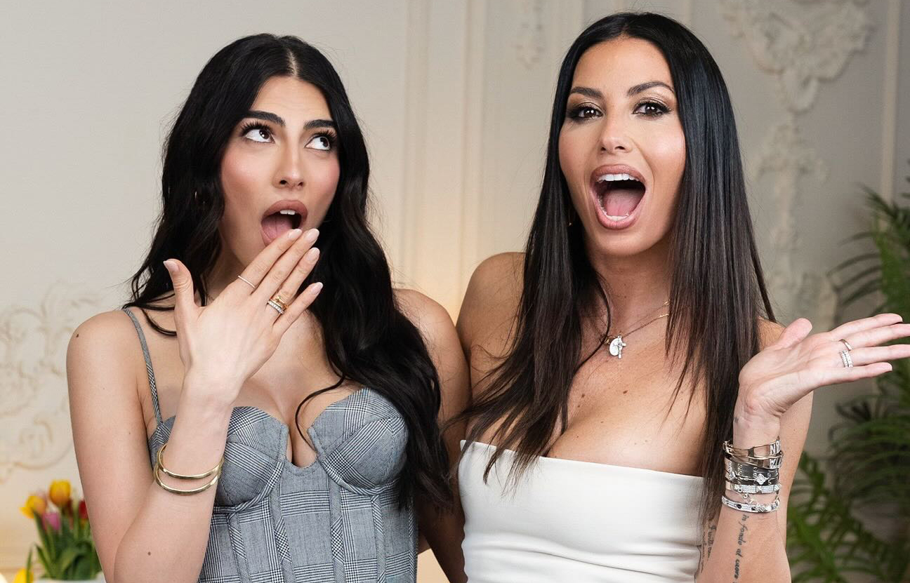 Giulia Salemi ed Elisabetta Gregoraci fanno ''pace'' dopo le liti al GF Vip 7 e il triangolo amoroso con Pretelli: cosa si sono dette - Gossip.it | News sul Gossip e VIP